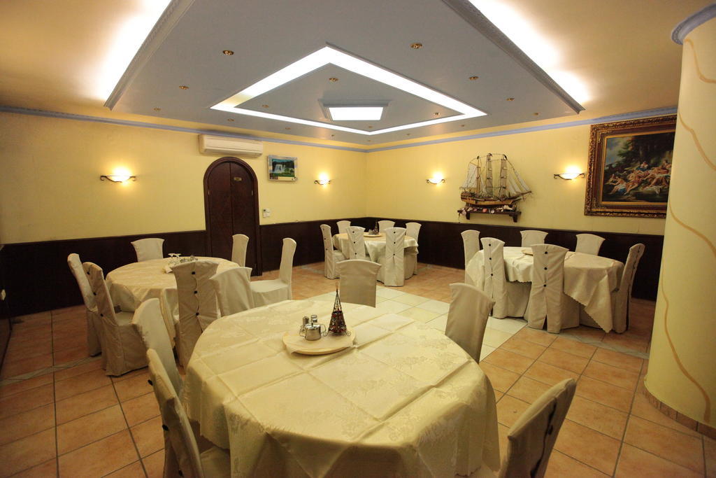 Hotel Astoria Igoumenitsa Exterior foto